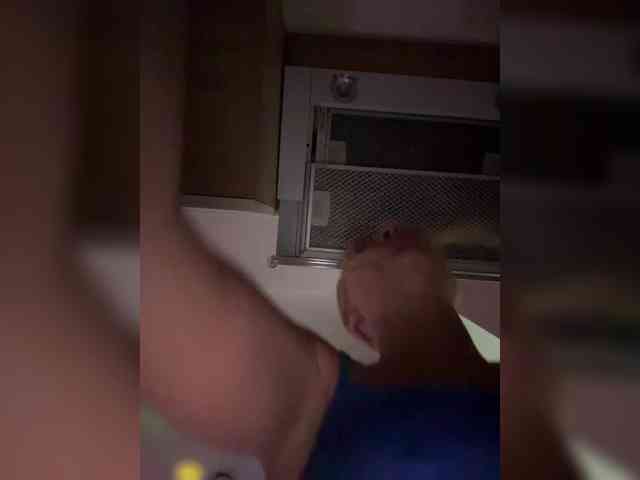 Tvoyasamka77 webcam