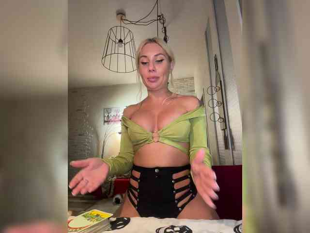 Tvoyasamka77 webcam