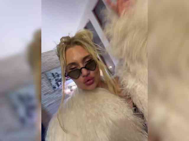 Tvoyasamka77 Live Webcam on BongaCams