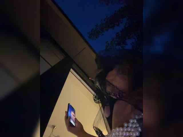 Tvoyasamka77 webcam