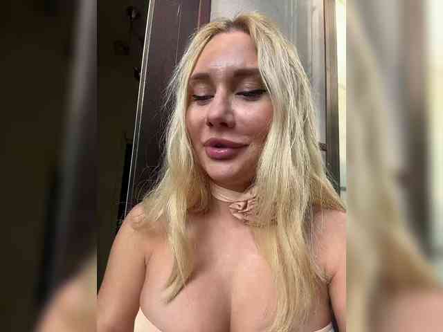 Tvoyasamka77 webcam