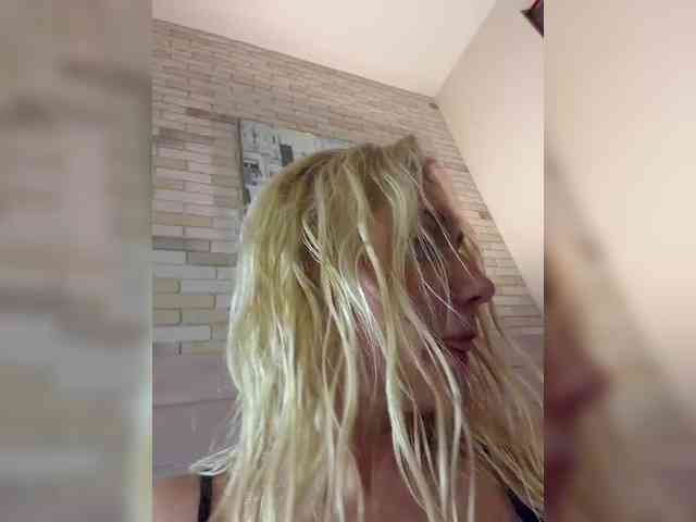 Tvoyasamka77 Live Webcam on BongaCams