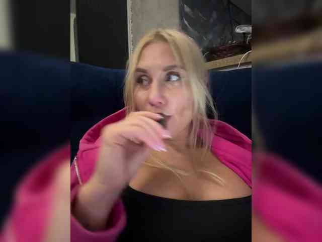 Tvoyasamka77 webcam