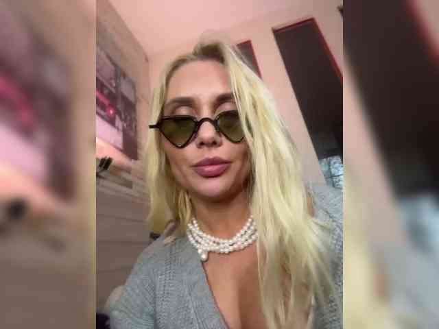 Tvoyasamka77 Live Webcam on BongaCams