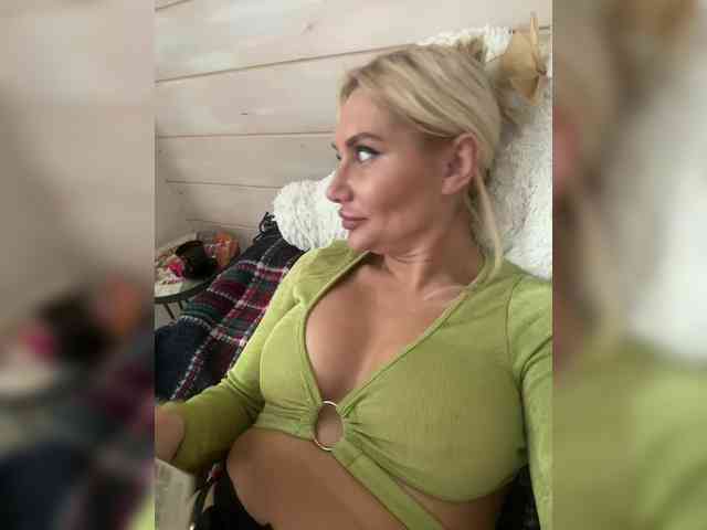 Tvoyasamka77 webcam