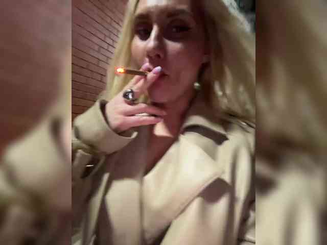 Tvoyasamka77 webcam