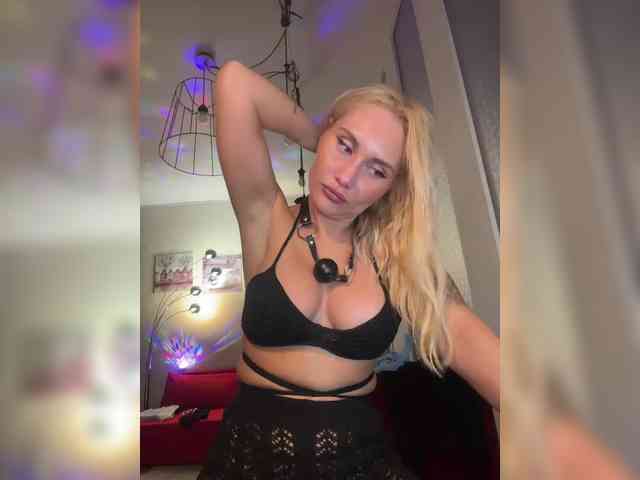 Tvoyasamka77 webcam