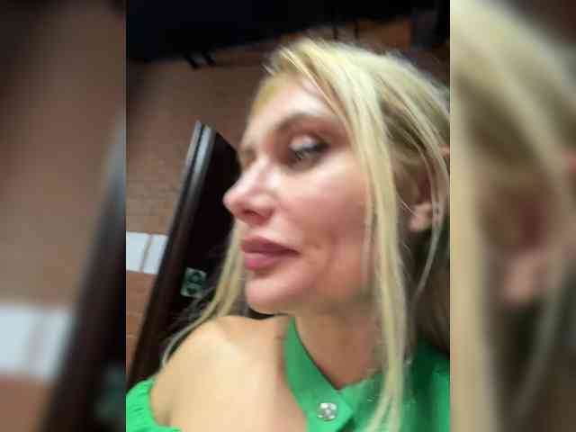 Tvoyasamka77 webcam