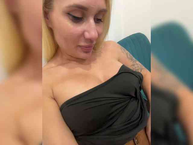 Tvoyasamka77 webcam