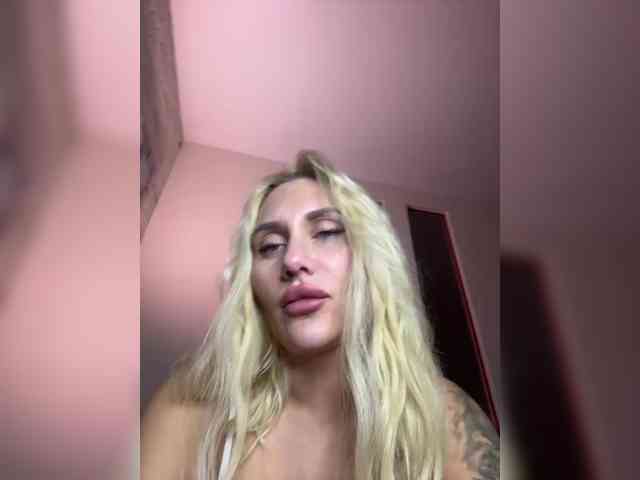 Tvoyasamka77 webcam