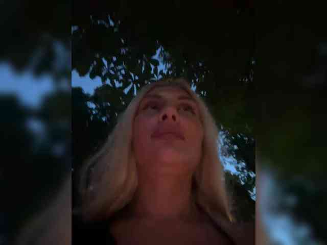 Tvoyasamka77 webcam