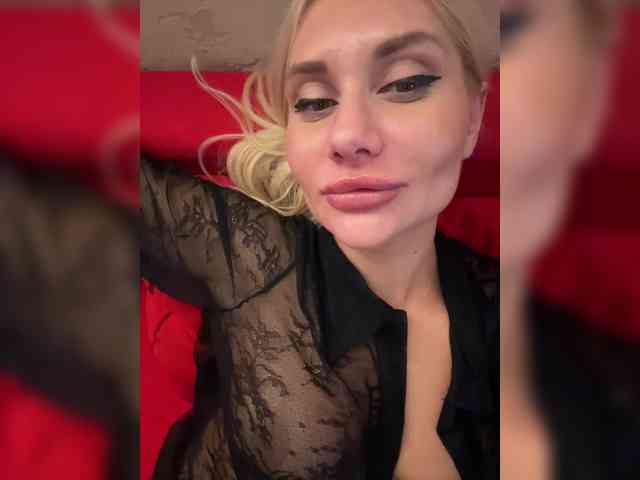Tvoyasamka77 Live Webcam on BongaCams