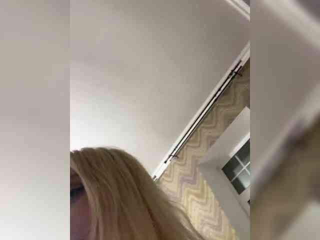 Tvoyasamka77 webcam