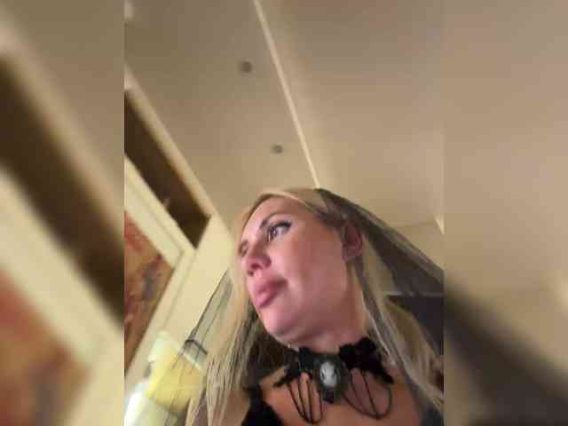 Tvoyasamka77 webcam