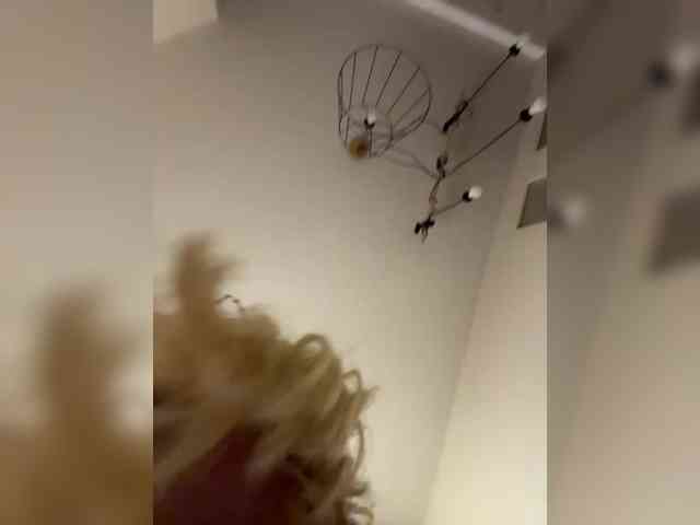 Tvoyasamka77 webcam