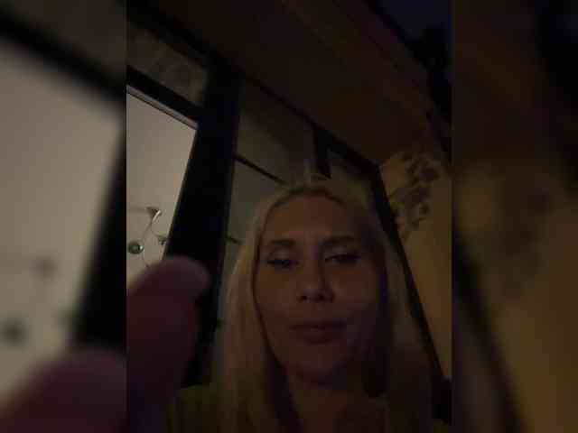 Tvoyasamka77 webcam