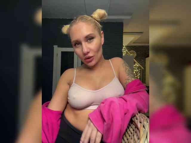 Tvoyasamka77 webcam