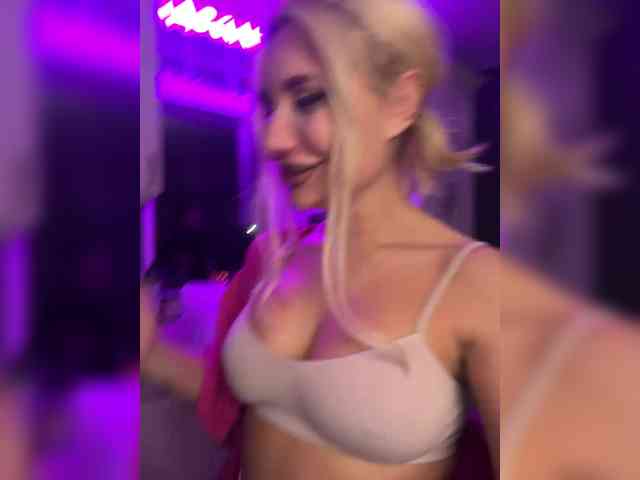 Tvoyasamka77 webcam