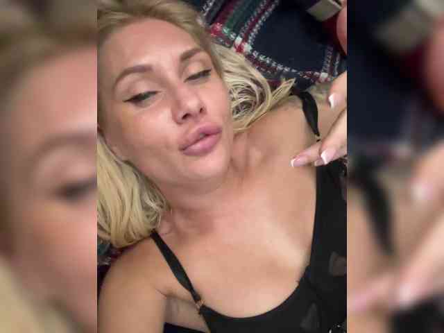 Tvoyasamka77 Live Webcam on BongaCams