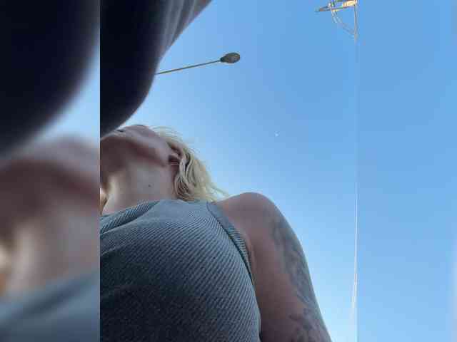 Tvoyasamka77 Live Webcam on BongaCams