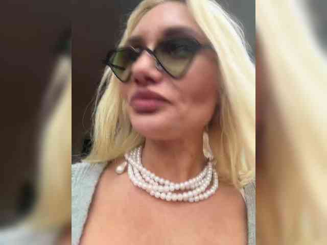 Tvoyasamka77 webcam