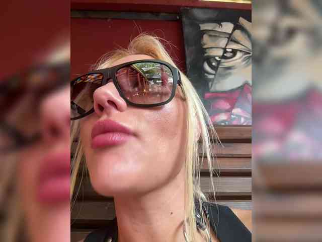 Tvoyasamka77 webcam