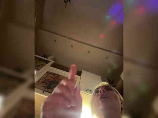 Tvoyasamka77 Live Webcam on BongaCams
