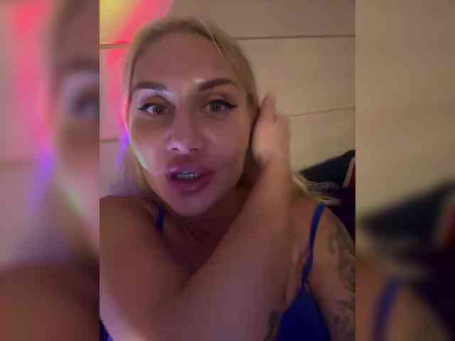 Tvoyasamka77 webcam