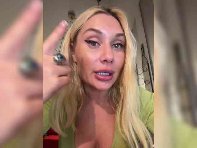 Tvoyasamka77 webcam