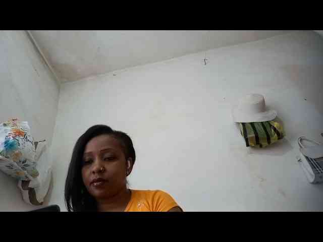Asminah webcam