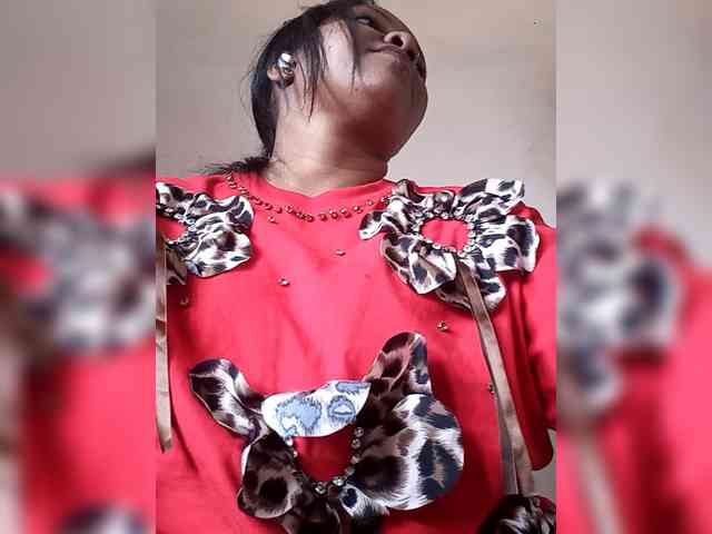 Asminah webcam