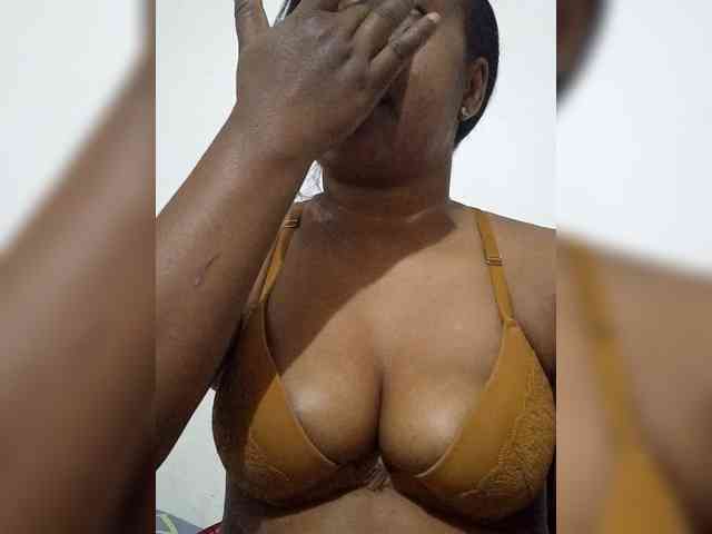 Asminah webcam