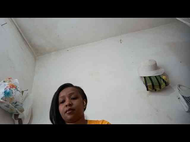 Asminah webcam