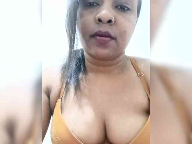 Asminah webcam
