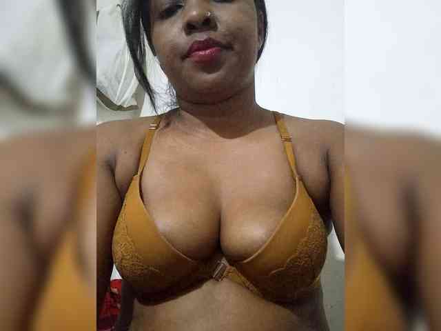 Asminah webcam