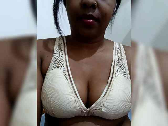 Asminah webcam