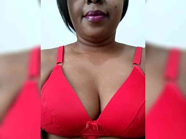 Asmonah Live Webcam on BongaCams