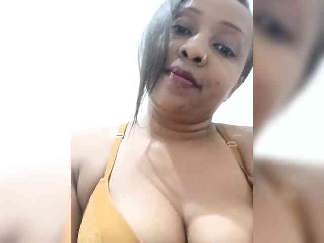 Asminah webcam