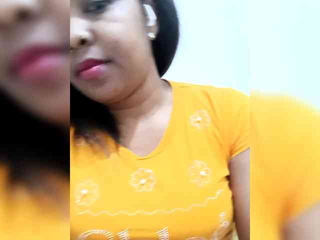 Asminah webcam