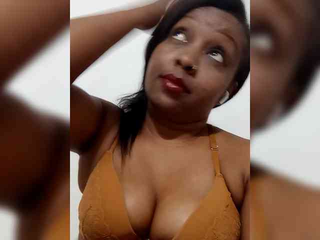 Asminah webcam