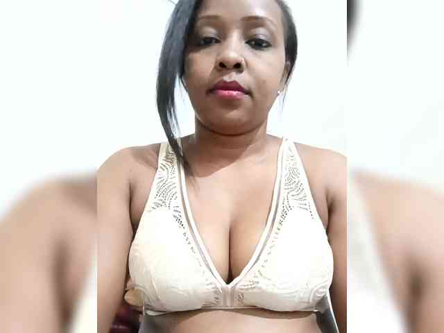 Asminah webcam