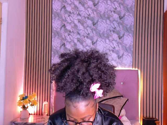 choco-dessert live cam profile