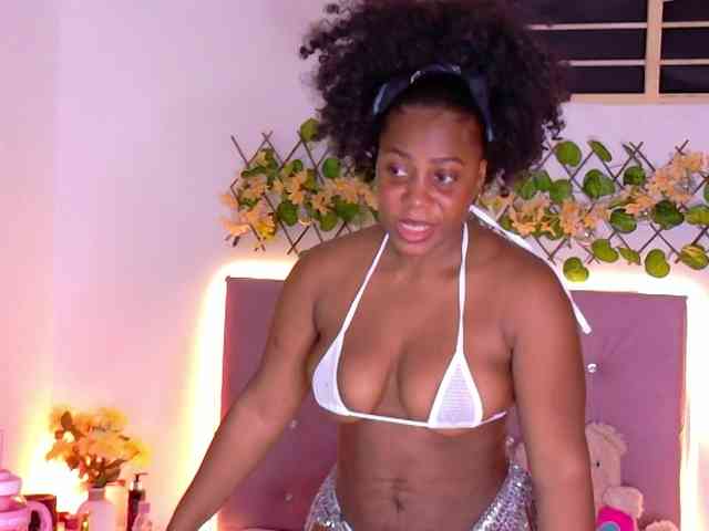 choco-dessert Live Webcam on BongaCams