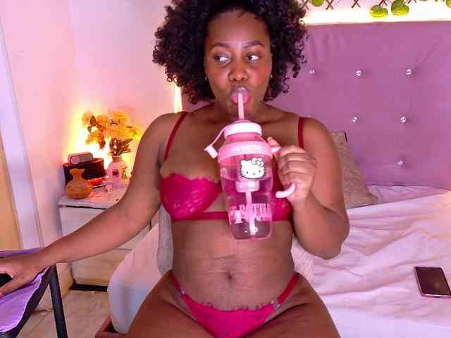 choco-dessert Live Webcam on BongaCams