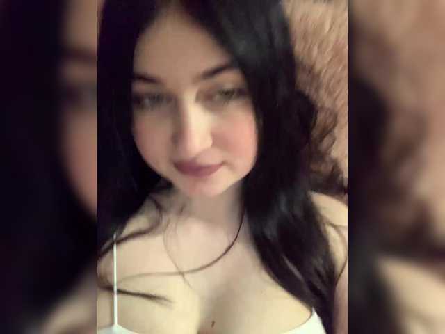 BabyMilia717's BongaCams show and profile