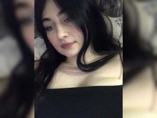 BabyMilia717's BongaCams show and profile