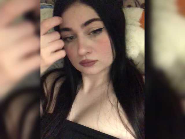 BabyMilia717's BongaCams show and profile