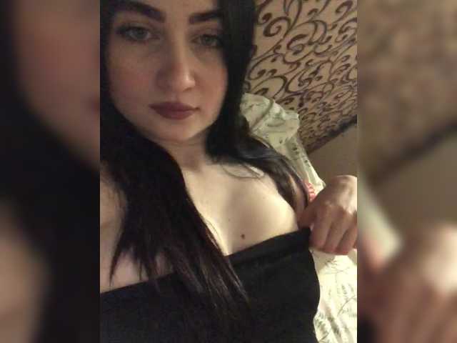 BabyMilia717's BongaCams show and profile