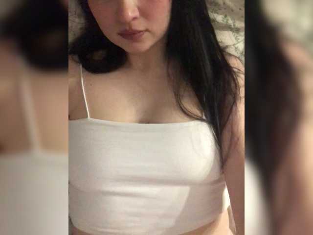 BabyMilia717's BongaCams show and profile