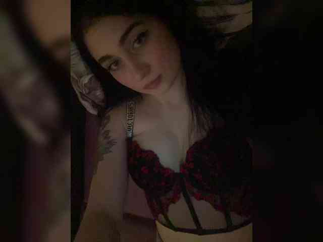 BabyMilia717 Live Webcam on BongaCams